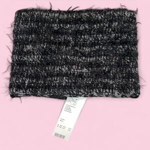 Hot Topic Chic Black and Gray Women's Scarf